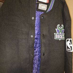 Mitchell & Ness Hardwood Classics Milwaukee Bucks Jacket